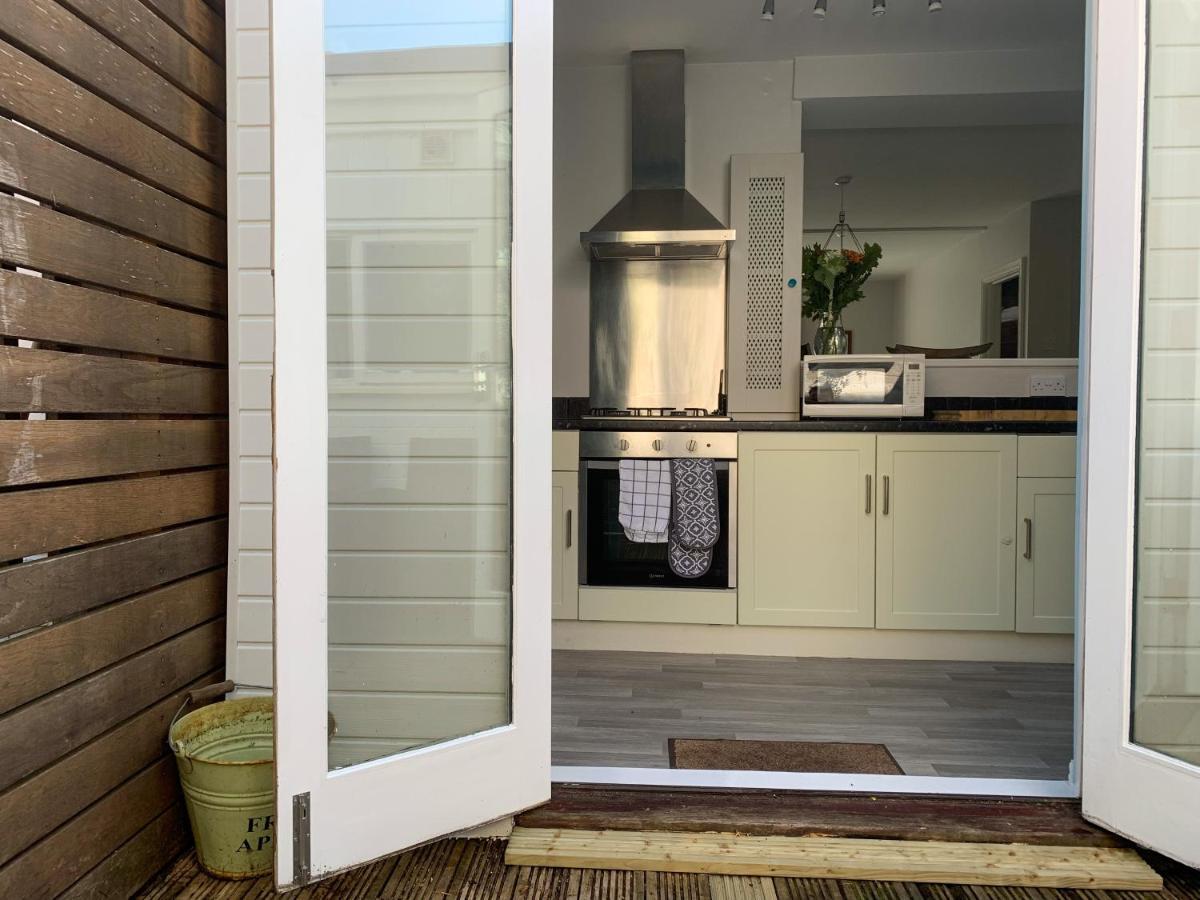 Stay In The Heart Of York At The Hampden - Free Parking - York Holiday Home Exteriér fotografie