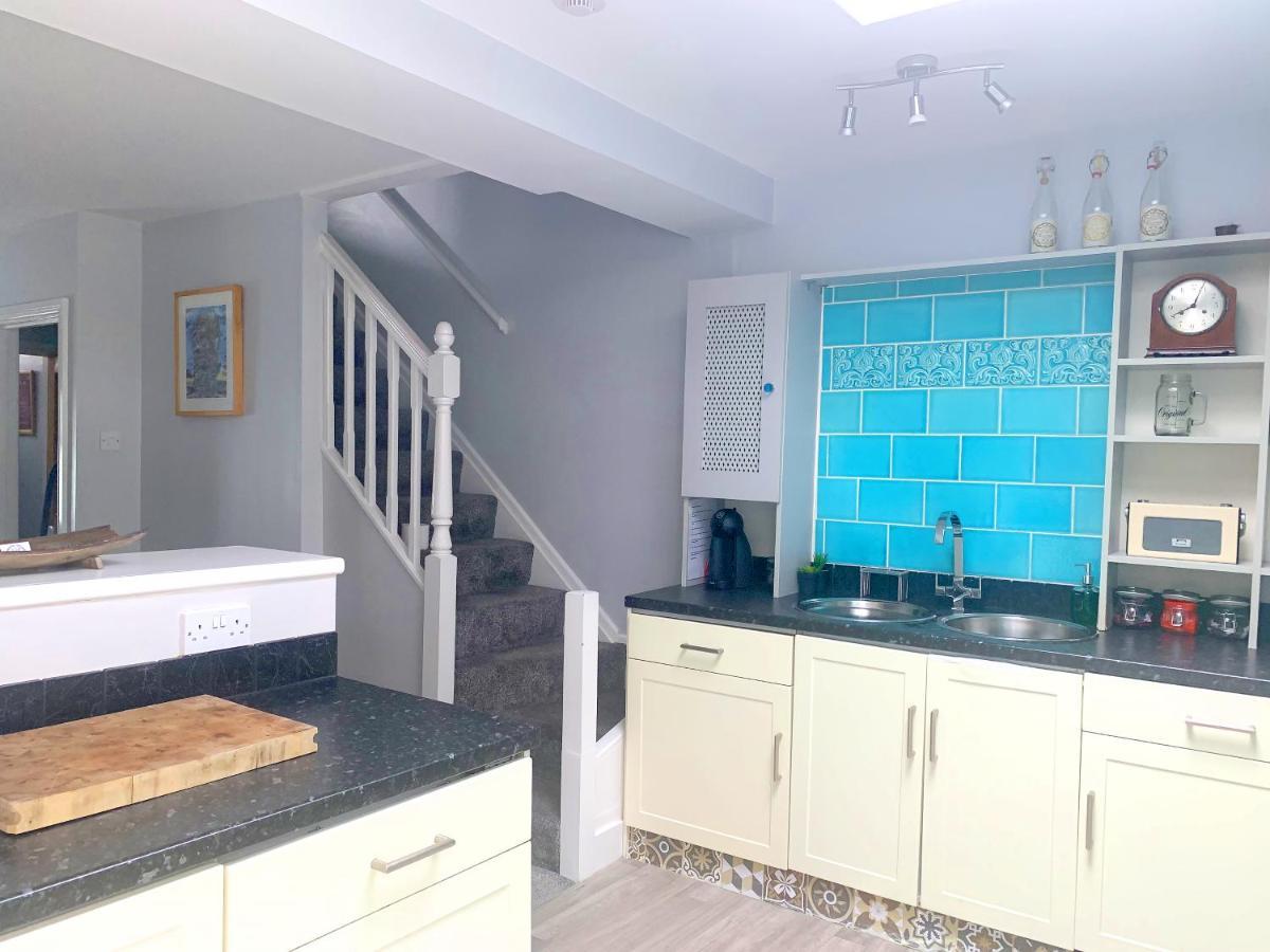Stay In The Heart Of York At The Hampden - Free Parking - York Holiday Home Exteriér fotografie