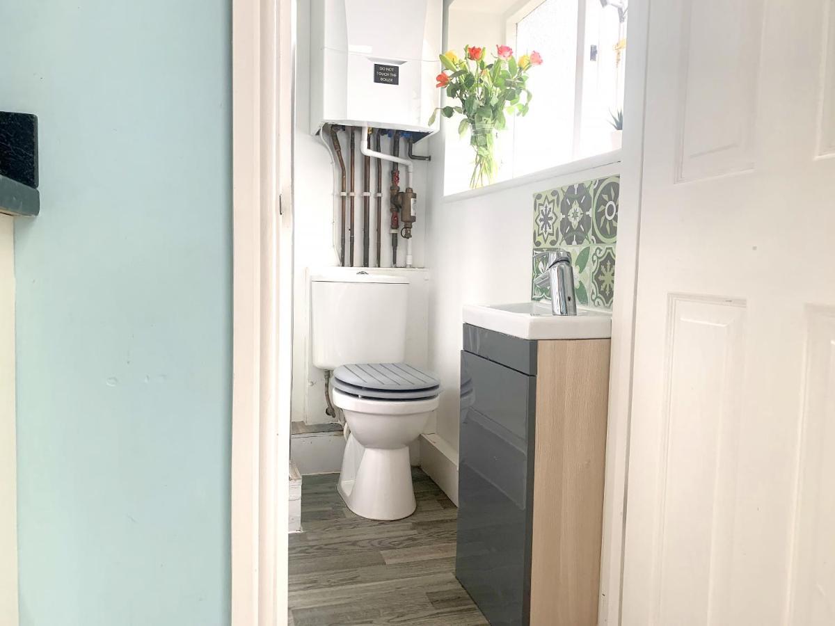 Stay In The Heart Of York At The Hampden - Free Parking - York Holiday Home Exteriér fotografie