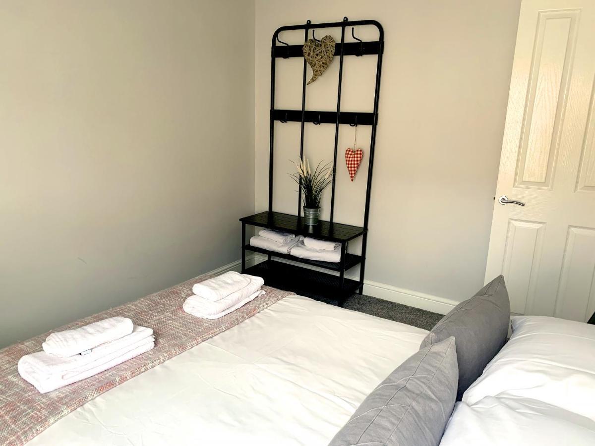 Stay In The Heart Of York At The Hampden - Free Parking - York Holiday Home Exteriér fotografie