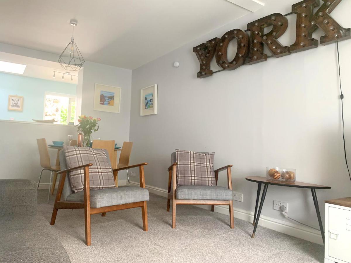 Stay In The Heart Of York At The Hampden - Free Parking - York Holiday Home Exteriér fotografie