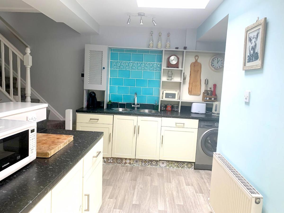 Stay In The Heart Of York At The Hampden - Free Parking - York Holiday Home Exteriér fotografie
