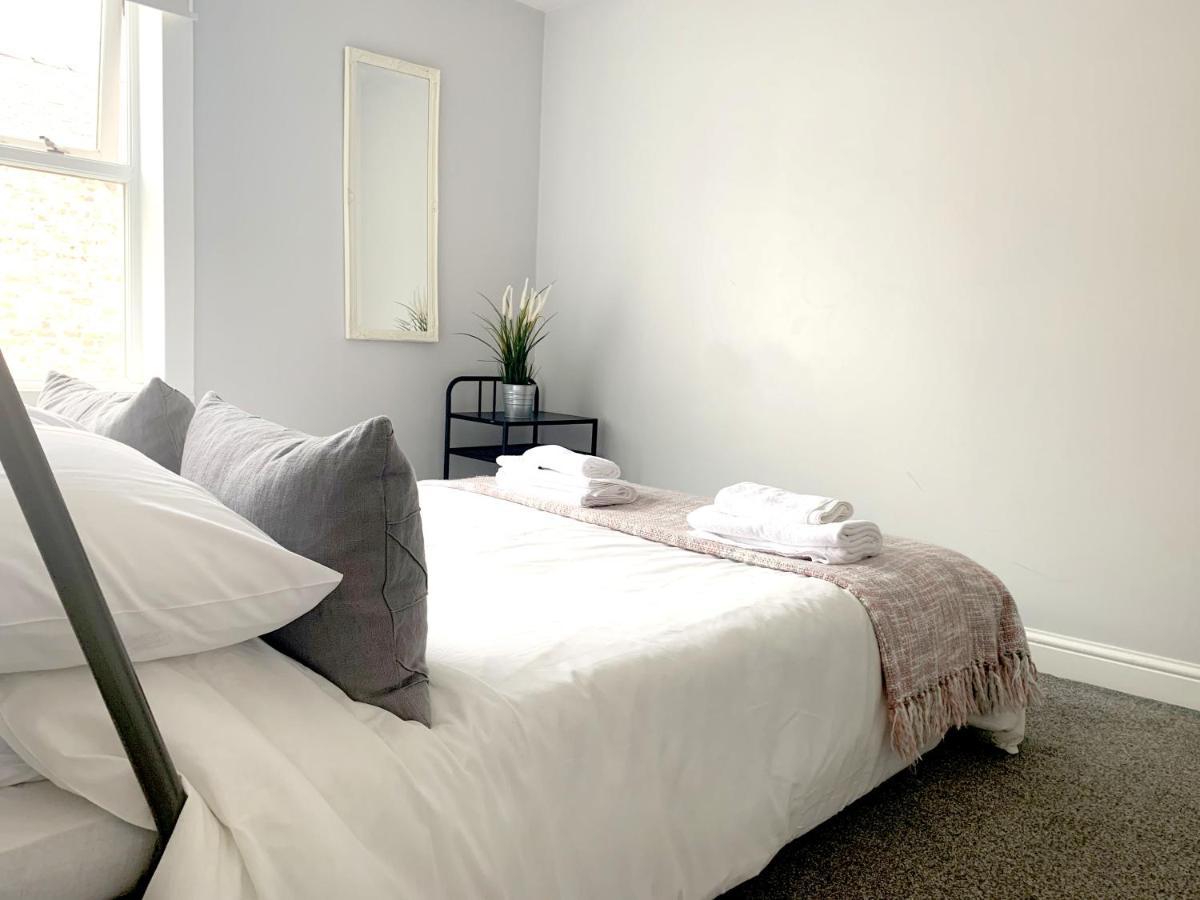 Stay In The Heart Of York At The Hampden - Free Parking - York Holiday Home Exteriér fotografie